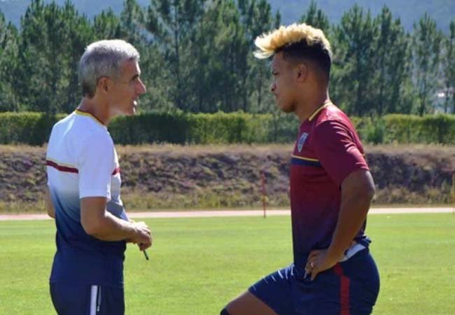 Luís Castro e Matheus Pereira trabalharam juntos no Chaves, de Portugal, na temporada 2017/2018 (foto: Reprodução)