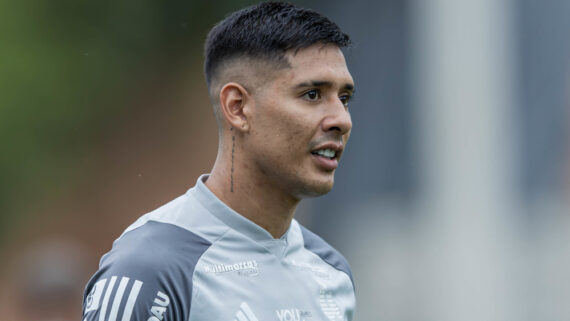 Zaracho em treino no Atlético (foto: Pedro Souza/Atlético)