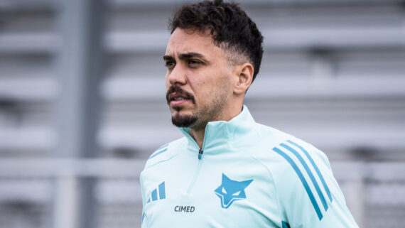 Eduardo em treino do Cruzeiro nos EUA (foto: Gustavo Aleixo/Cruzeiro)