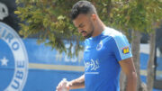 Fabrício Bruno em treino do Cruzeiro (foto: Paulo Filgueiras/EM/D.A.Press)