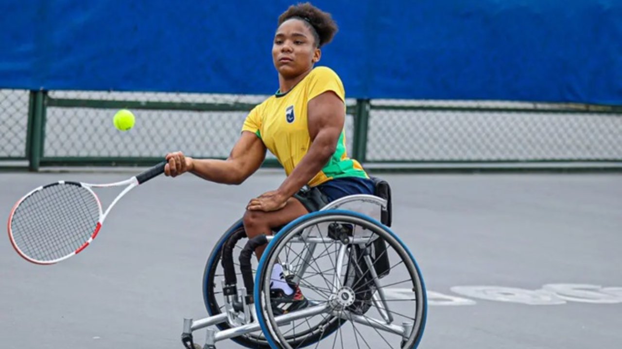 Vitória Miranda, tenista mineira de 17 anos (foto: Wander Roberto/CPB)