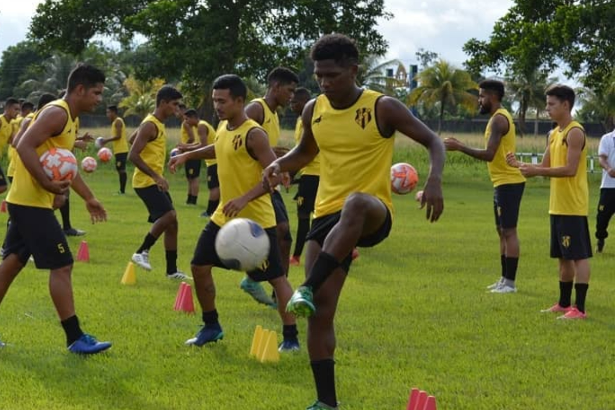 Alison durante treino do Castanhal FC em 2019 – (foto: Divulgação/Castanhal FC)