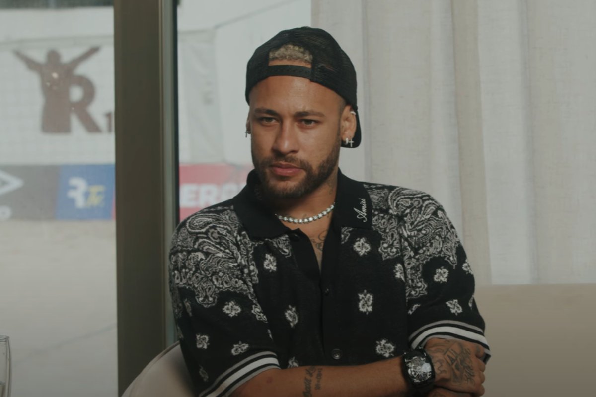 Neymar durante entrevista (foto: Reprodução)