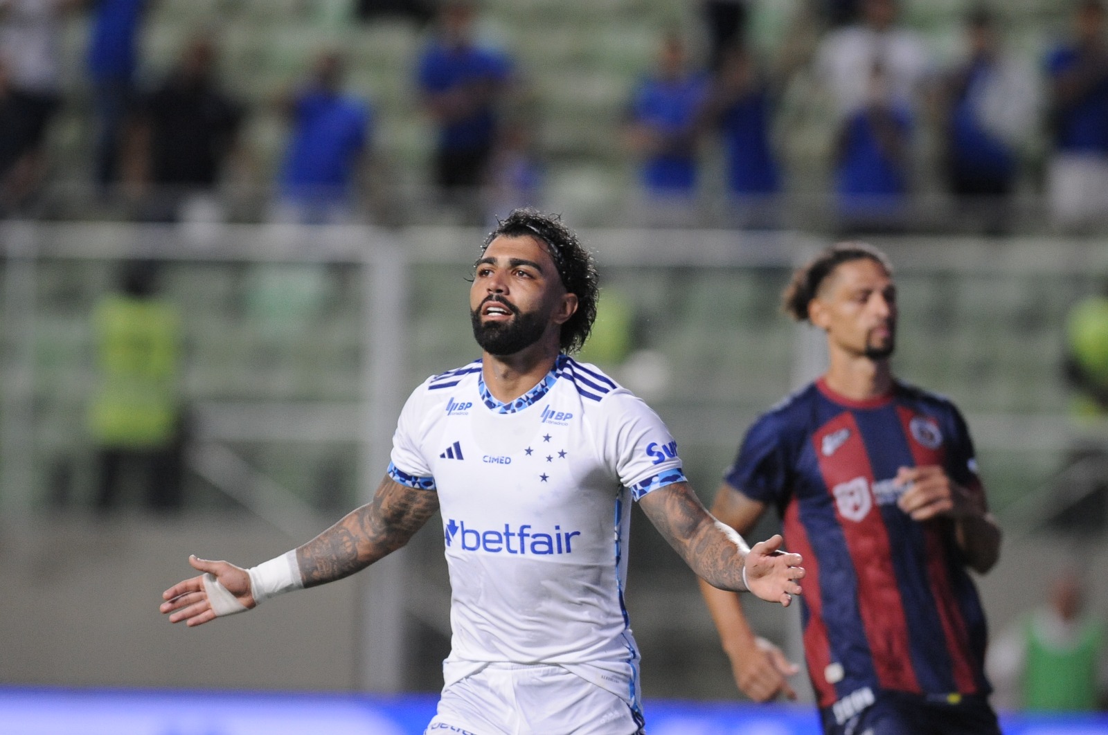 Gabigol marcou gols em Cruzeiro X Itabirito - (Foto: Alexandre Guzanshe/Em/da Press)