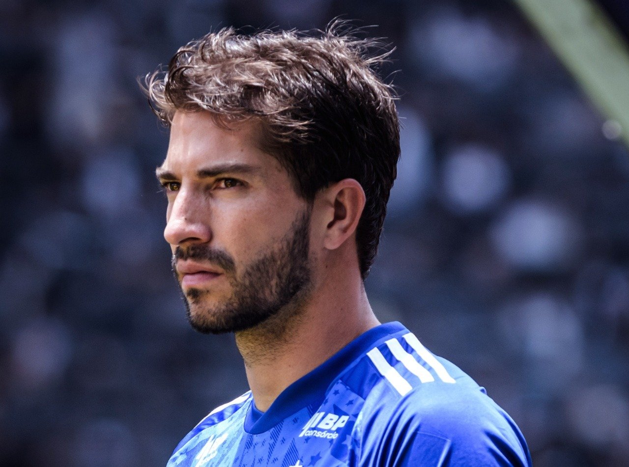 Lucas Silva, volante do Cruzeiro (foto: Gustavo Aleixo/Cruzeiro)