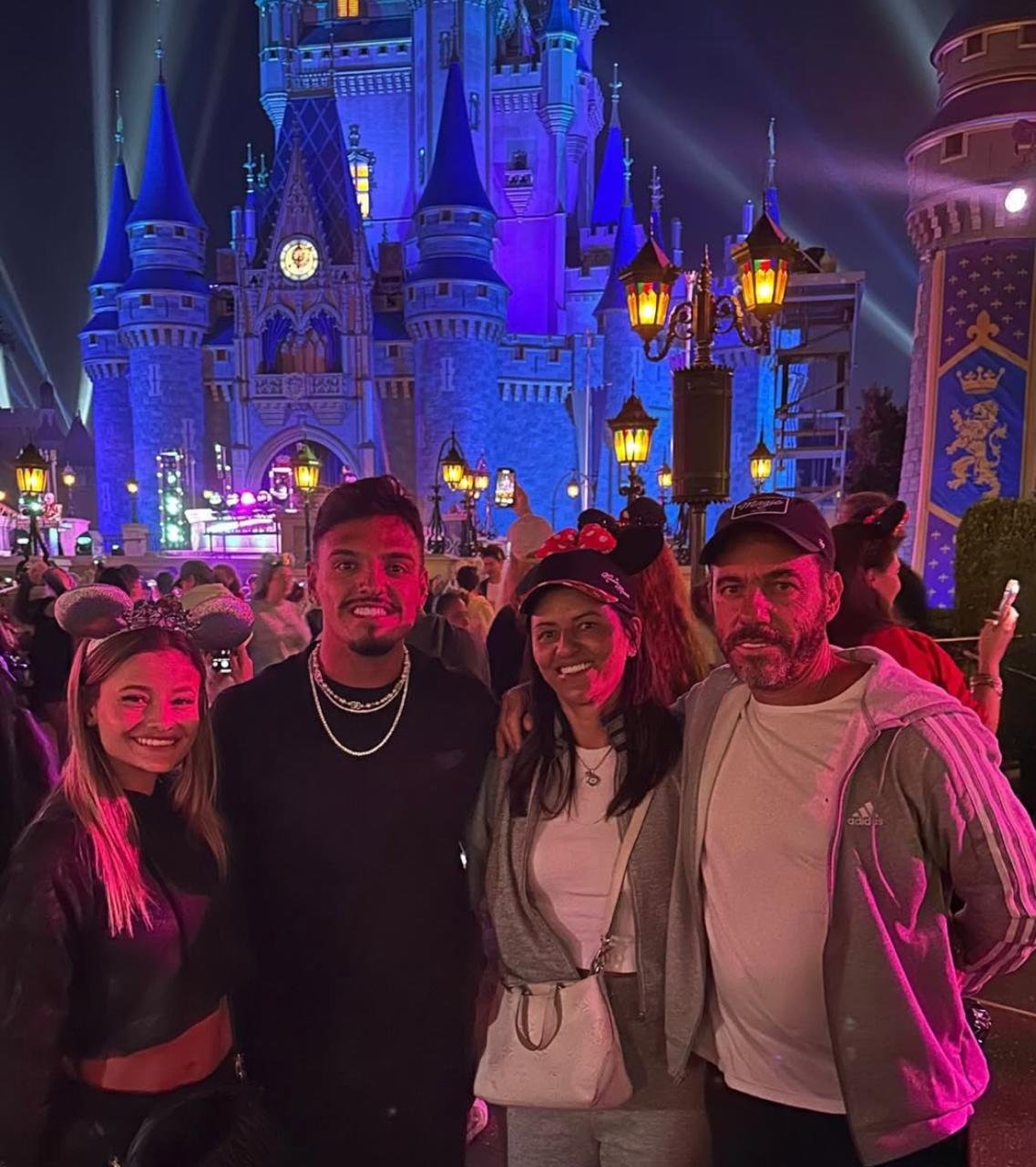 Gabriel Menino esteve na Disney