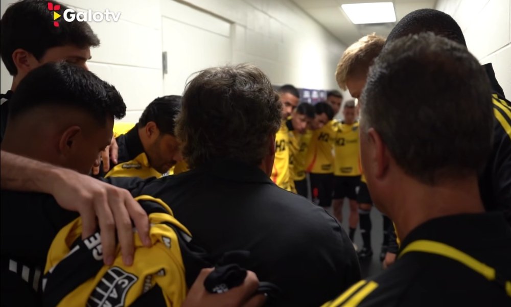 Jogadores do Atlético reunidos antes do clássico contra o Cruzeiro (foto: Reprodução/GaloTV)