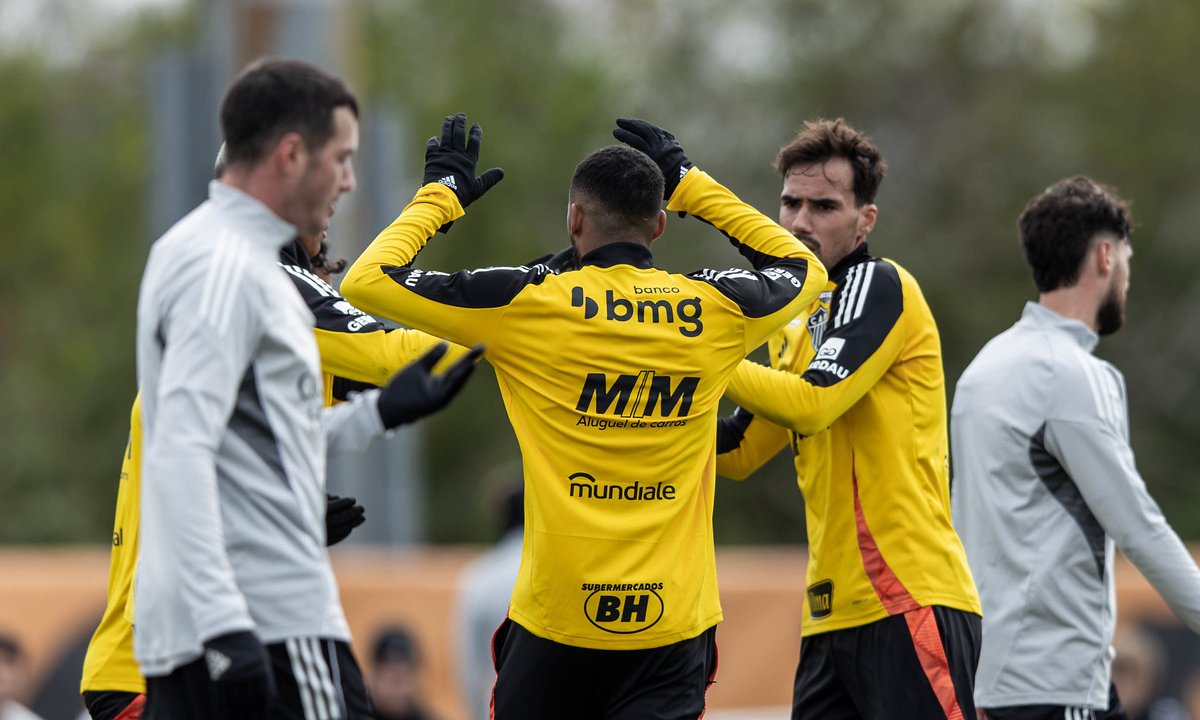 Jogadores do Atlético comemoram gol sobre o Orlando (foto: Pedro Souza/Atlético)