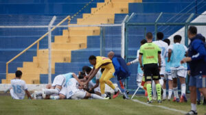 Com gols de Felipe de Moraes, Nicolas e Fernando, Cruzeiro derrotou Bahia por 3 a 0 e avançou às quartas da Copinha - Crédito: 