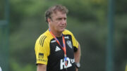 Cuca em treino do Atlético na Cidade do Galo (foto: Alexandre Guzanshe/EM/DA.Press)