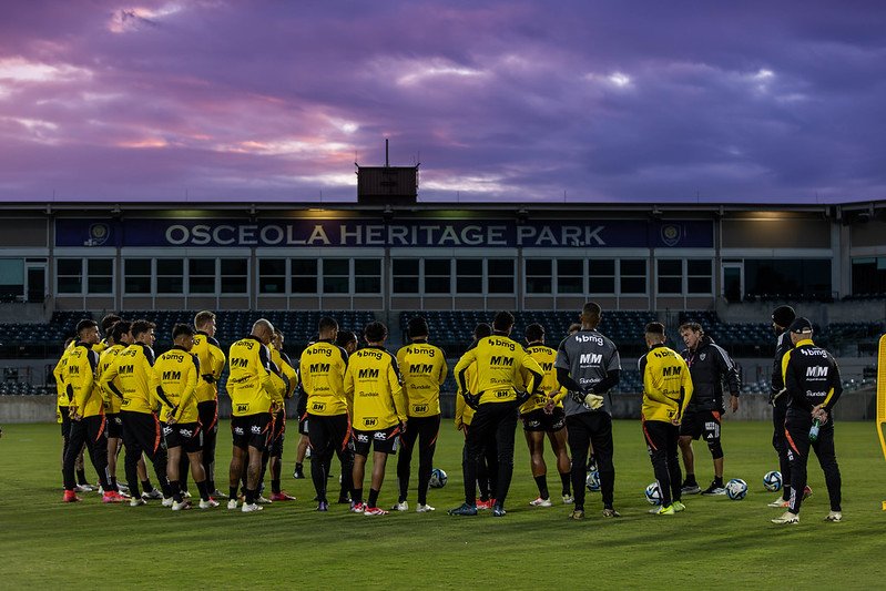 Elenco do Atlético reunido (foto: Pedro Souza/Atlético)