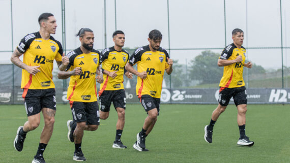 Jogadores do Atlético durante treino na Cidade do Galo (foto: Pedro Souza/Atlético)