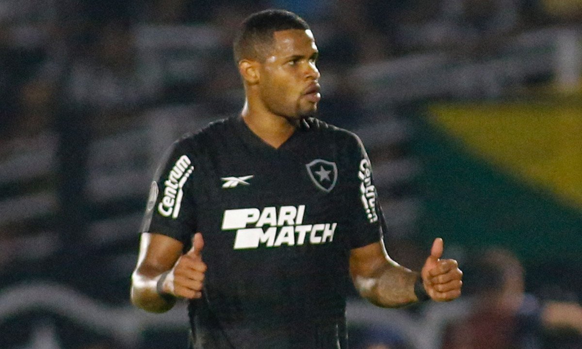 Galo pagará quase R$ 50 milhões ao Botafogo por Júnior Santos (foto: Miguel Schincariol / AFP)