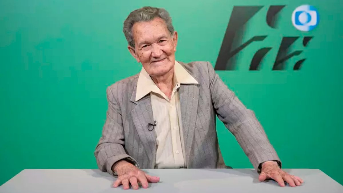 Léo Batista, o 'Voz Marcante' (foto: Divulgação/Globo)