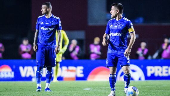 Ramiro e Zé Ivaldo em campo pelo Cruzeiro (foto: Gustavo Aleixo/Cruzeiro)