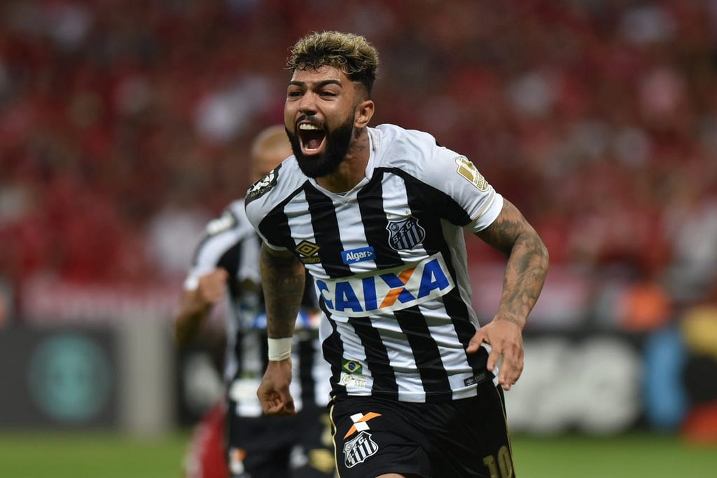 Gabigol com a camisa de Santos - (Foto: Divulgação/Santos)