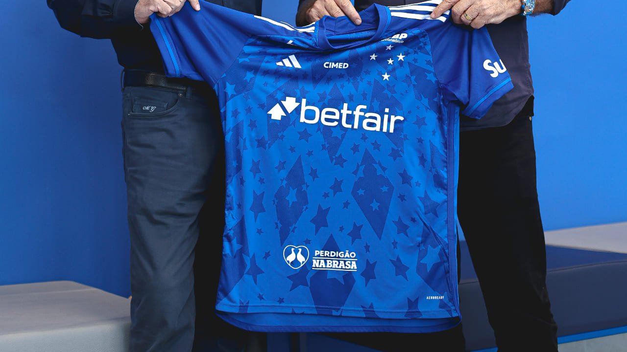 Camisa do Cruzeiro - (foto: Gustavo Martins / Cruzeiro)