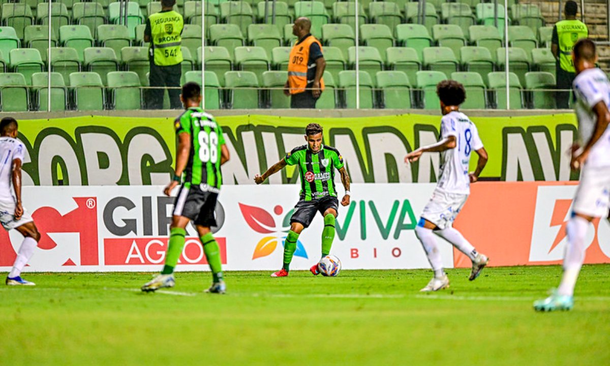 América em jogo contra o Aymorés (foto: Mourão Panda/América)