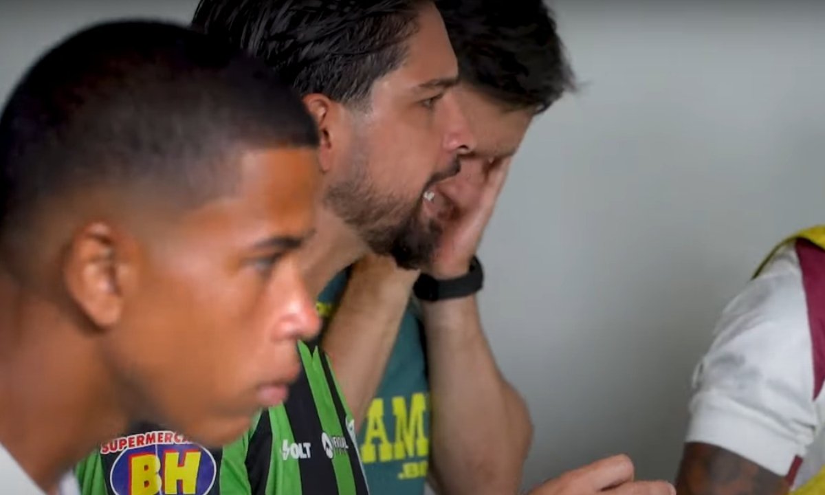 Benítez fez discurso no vestiário (foto: Reprodução)