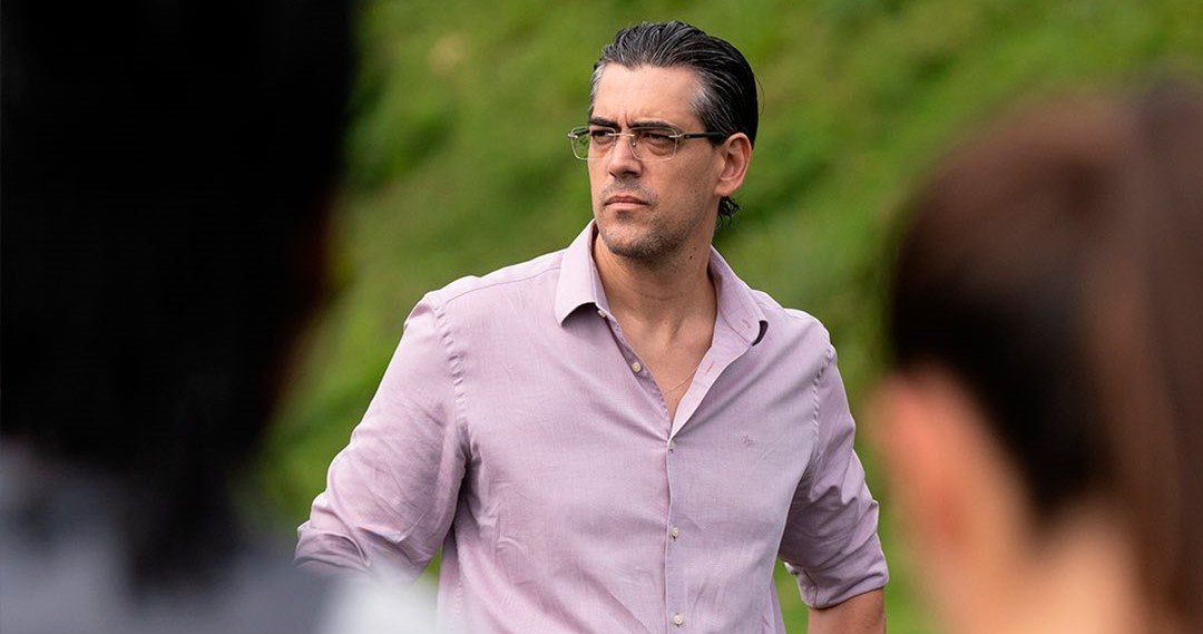 Paulo Bracks conversa com elenco do futebol feminino do Atlético (foto: Daniela Veiga/Atlético)