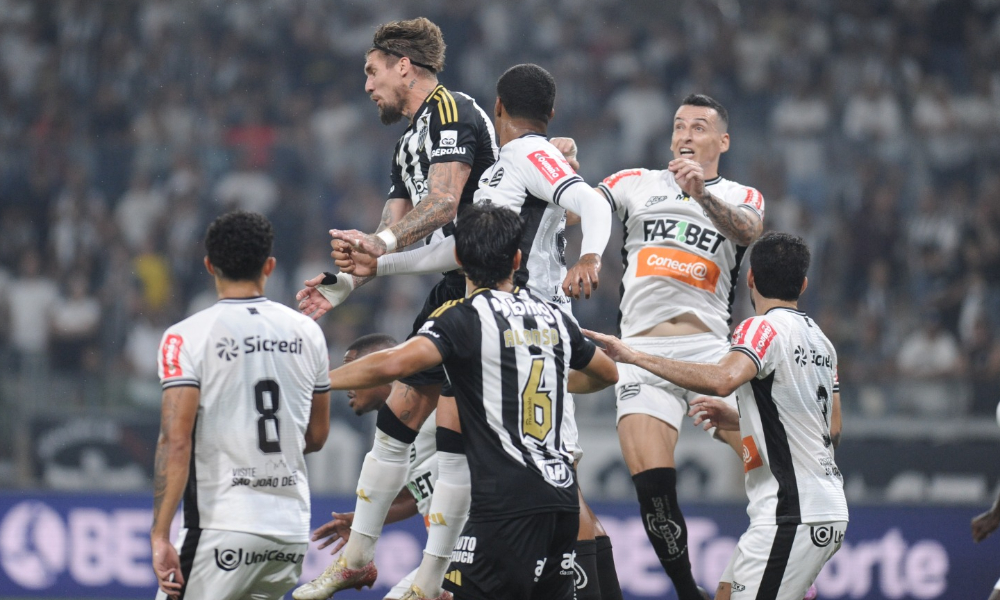 Bidência do jogo entre o Atlético e o Athletic em Mineirão - (Foto: Alexandre Guzanshe/em/da.press)