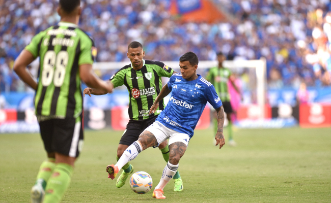 Cruzeiro sai na frente, mas leva empate do América no jogo de ida da semifinal do Mineiro - 