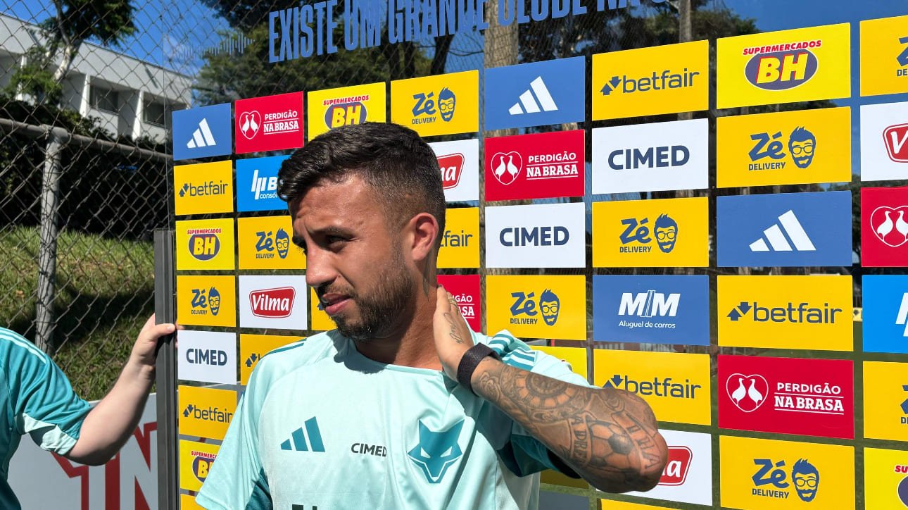 Matheus Henrique, volante do Cruzeiro, em entrevista (foto: Sofia Cunha/No Ataque)