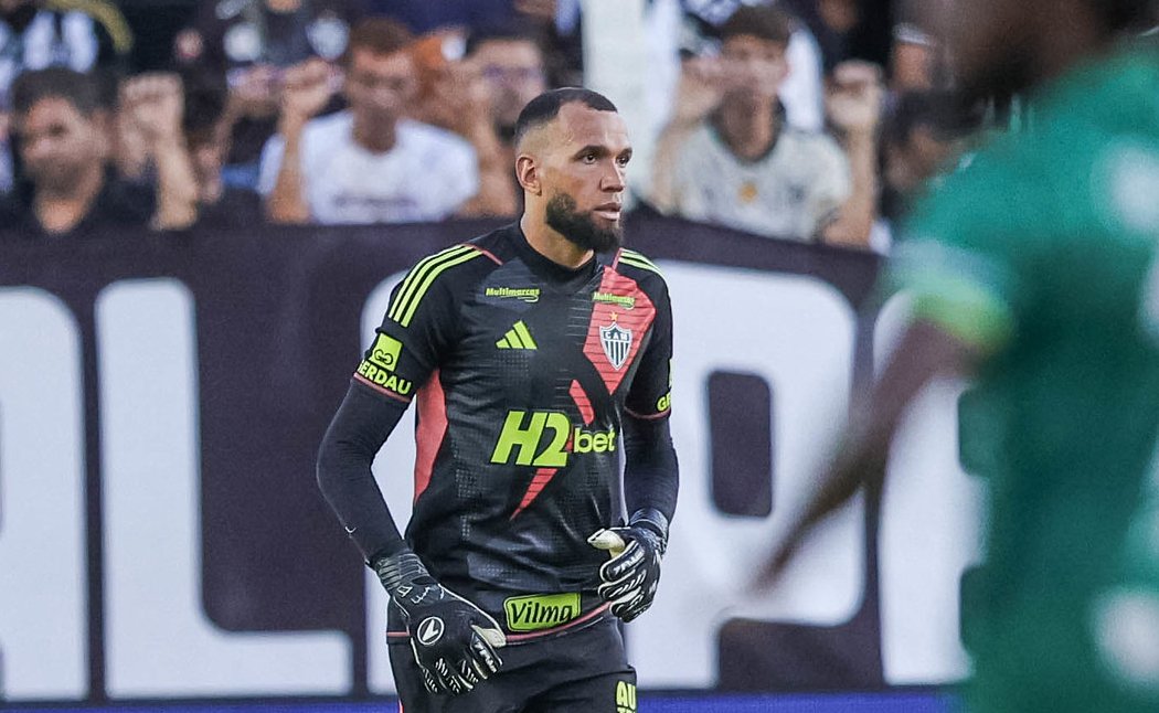 Everson, goleiro do Atlético, em ação contra o Tocantinópolis (foto: Pedro Souza/Atlético)