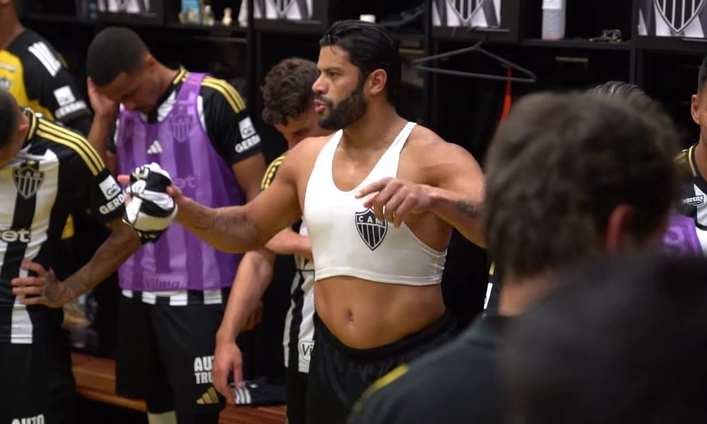 Hulk fez discurso antes da vitória do Atlético sobre o Itabirito (foto: Reprodução/GaloTV)