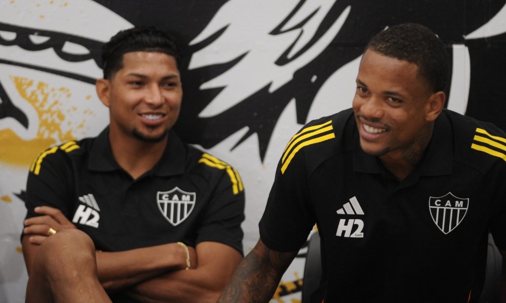 Rony e Caio Paulista durante apresentação no Atlético na Arena MRV (foto: Alexandre Guzanshe/EM/DA.Press)