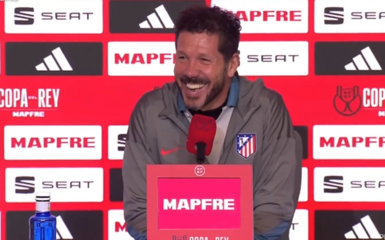 Simeone gargalha (foto: Divulgação)