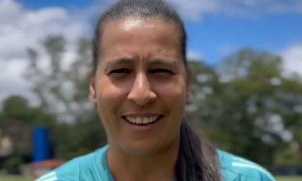 Anne Barros é a nova auxiliar técnica do Cruzeiro (foto: Reprodução)