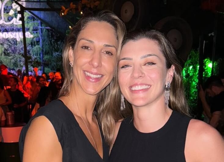 Gattaz e Rosamaria abraçadas (foto: Reprodução/Instagram)