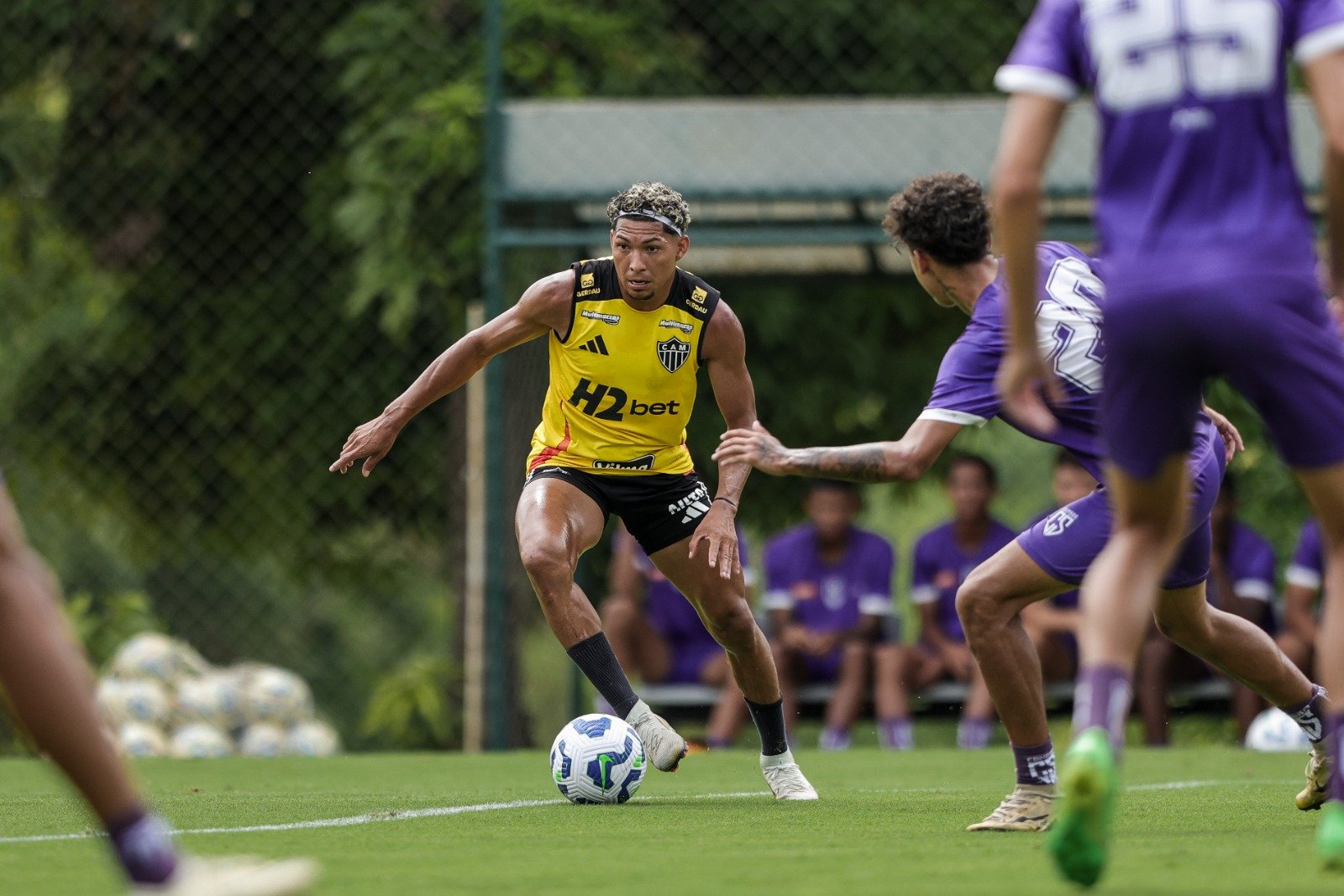 Jogo-treino foi realizado na Cidade do Galo (foto: Pedro Souza/Atlético)