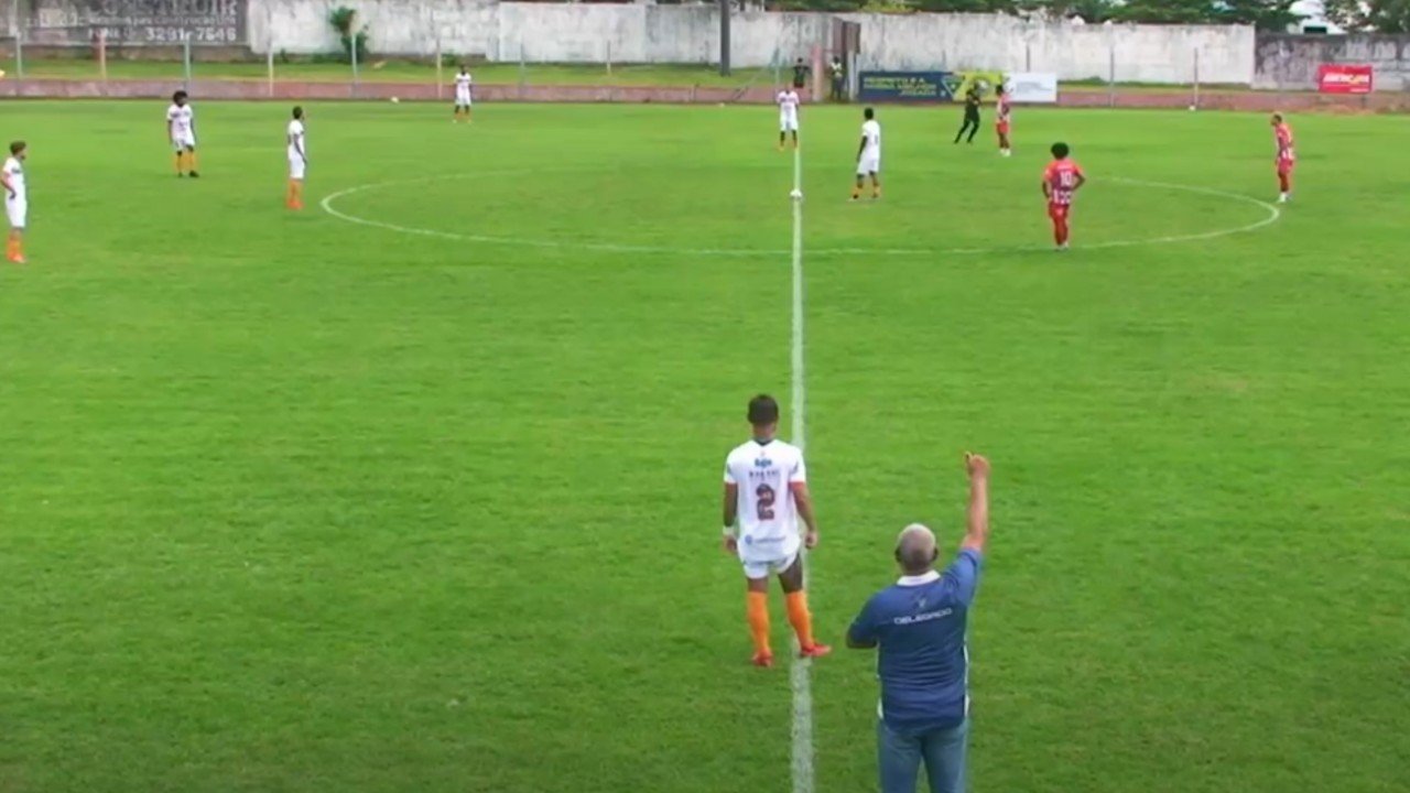 Jogo entre Coxim e Naviraiense (foto: reprodução de vídeo)