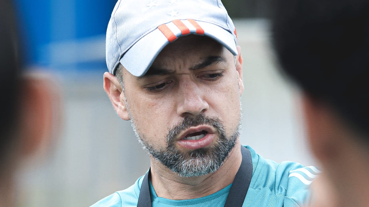 Jonas Urias, técnico da equipe feminina do Cruzeiro (foto: Gustavo Martins/Cruzeiro)