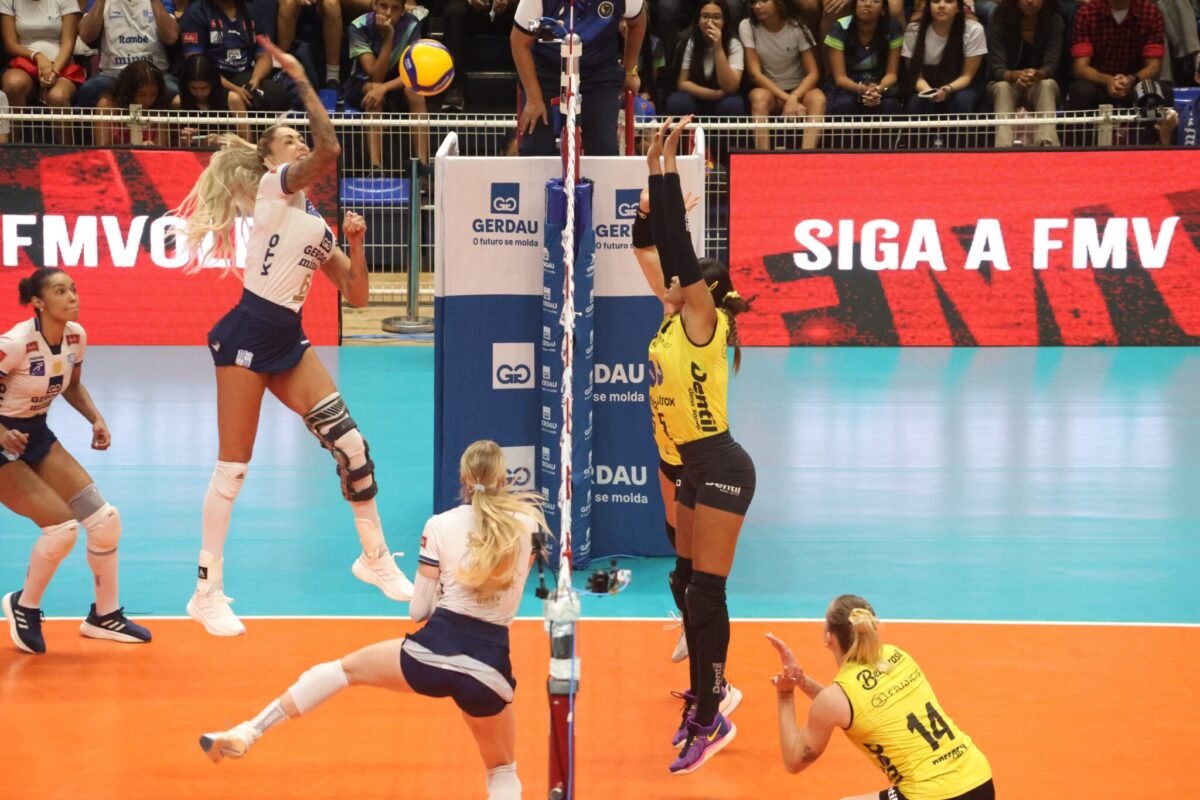 Minas despachou Praia Clube do Sul-Americano Feminino de Vôlei (foto: Marcos Vieira/EM/D.A Press)