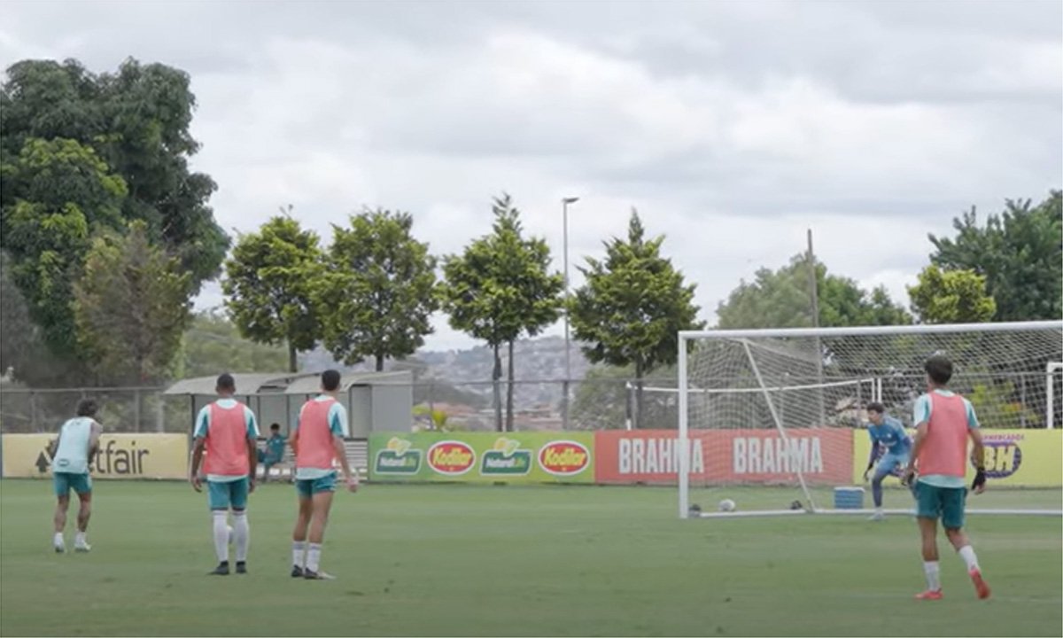 Gabigol marcou de pênalti em jogo-treino (foto: Fábio Figueiredo/TV Cruzeiro)