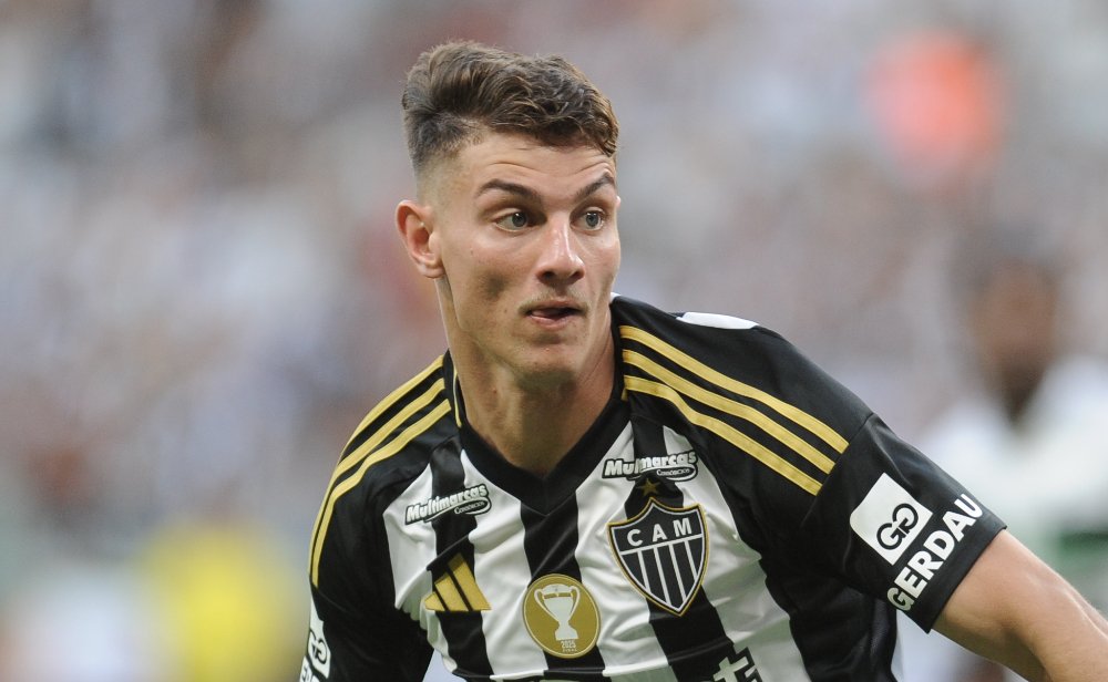 Natanael, lateral-direito do Atlético, em ação contra o América, na final do Campeonato Mineiro (foto: Alexandre Guzanshe/EM/DA.Press)