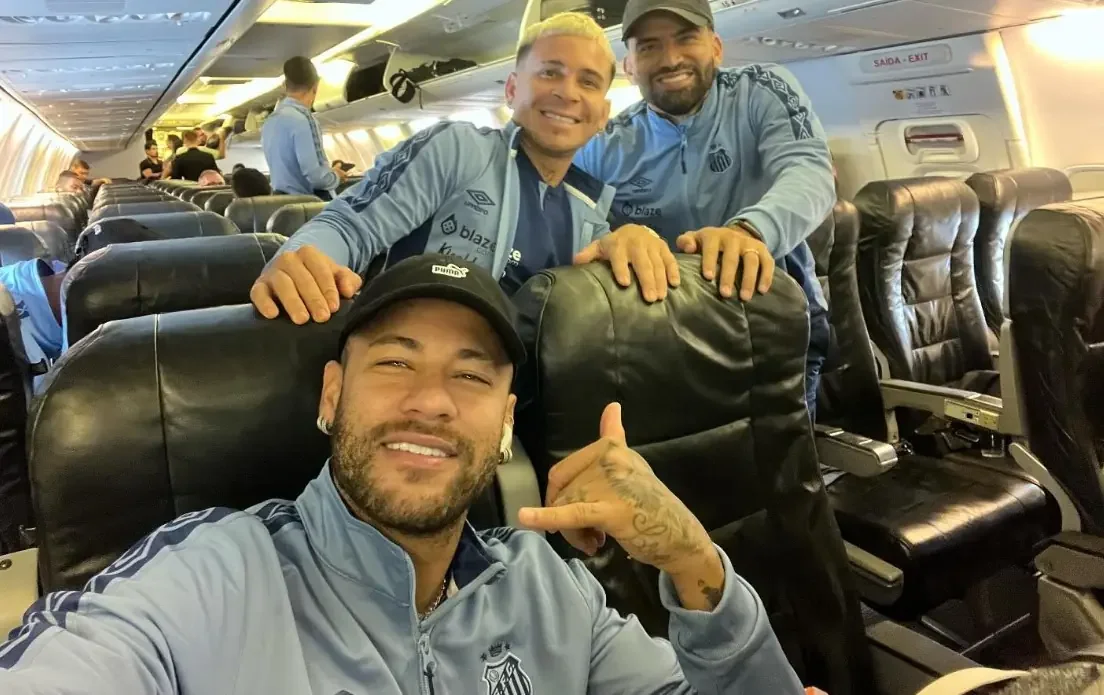 Neymar e elenco do Santos (foto: Reprodução)