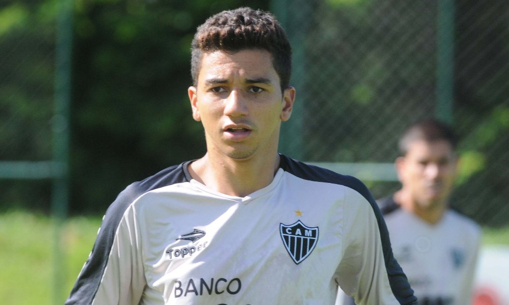 Renan Oliveira em treino pelo Atlético (foto: Jorge Gontijo/EM/D.A Press)