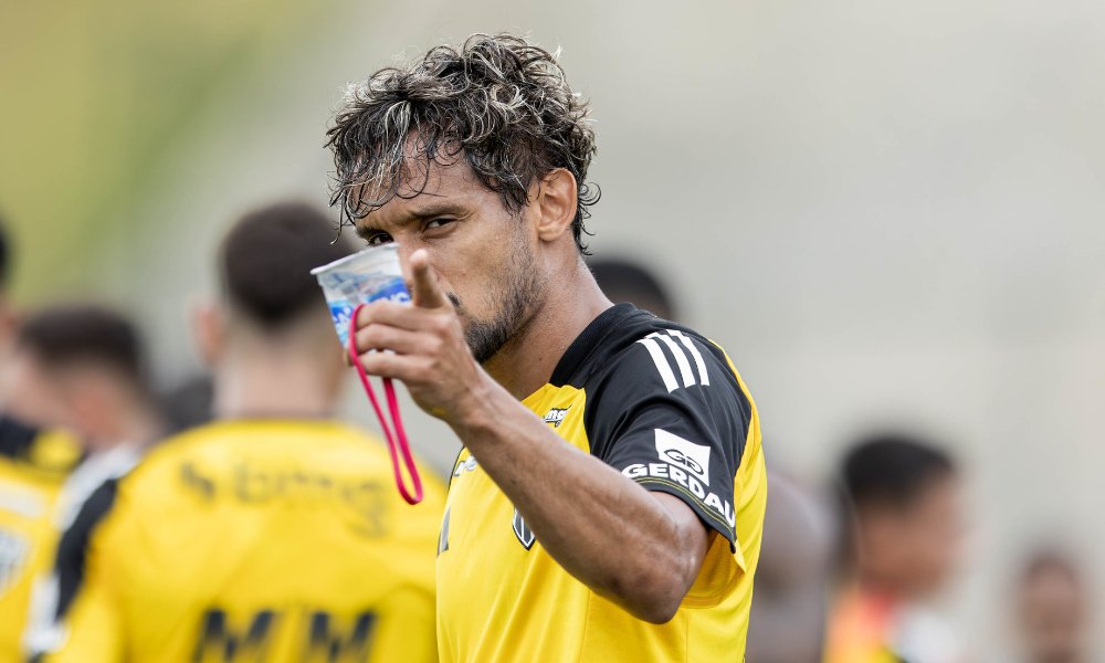Scarpa durante treino do Atlético (foto: Pedro Souza / Atlético)
