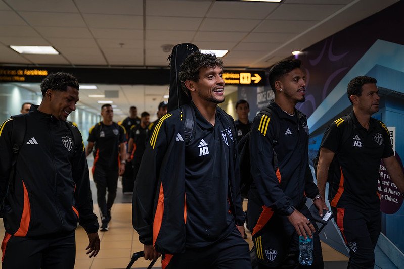 Jogadores do Atlético em viagem - (foto: Pedro Souza/Atlético)