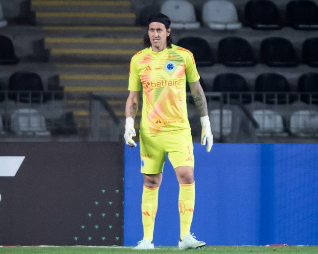 Cássio, goleiro do Cruzeiro, em derrota para o Palestino na Sul-Americana (foto: Gustavo Aleixo/Cruzeiro)