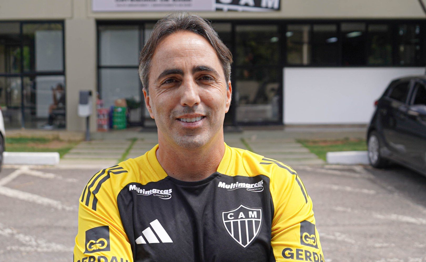 Leandro Zago, treinador do sub-20 do Atlético (foto: Fabio Pinel/Atlético)