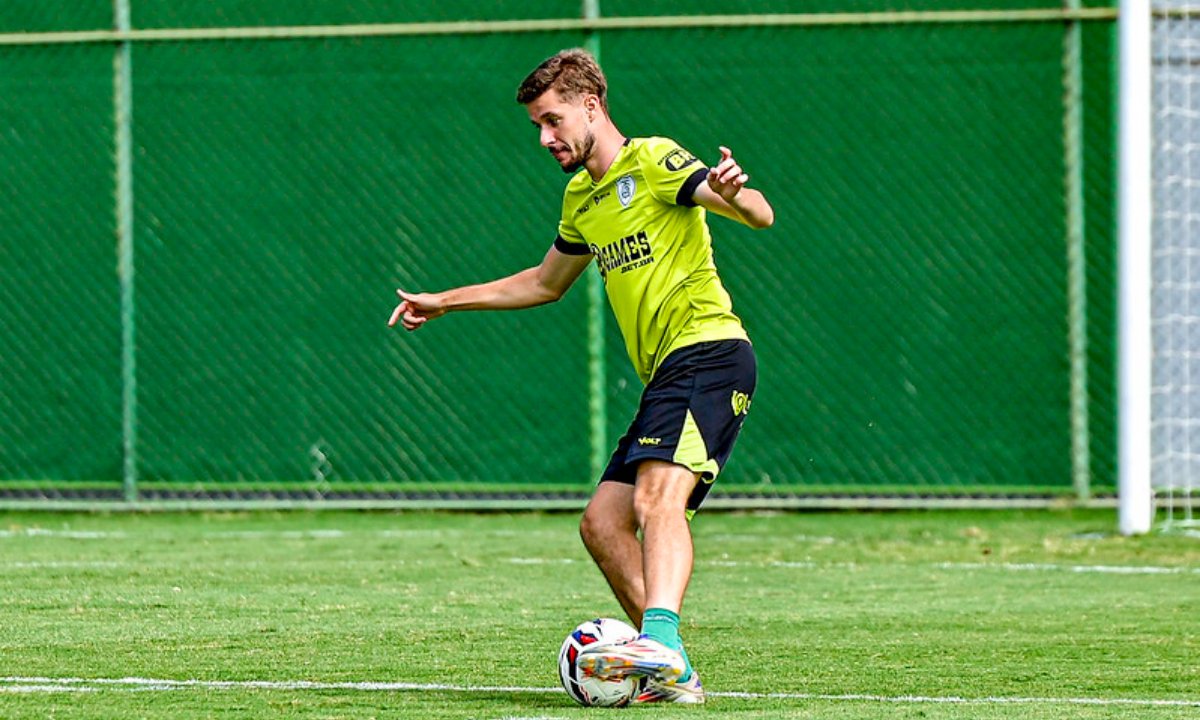 Gustavinho, meio-campista do América (foto: Mourão Panda/América)