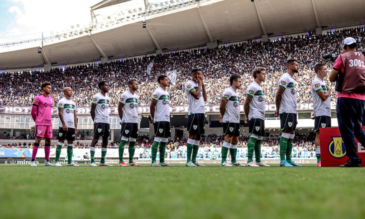 América em jogo pela Série B (foto: Mourão Panda/América)