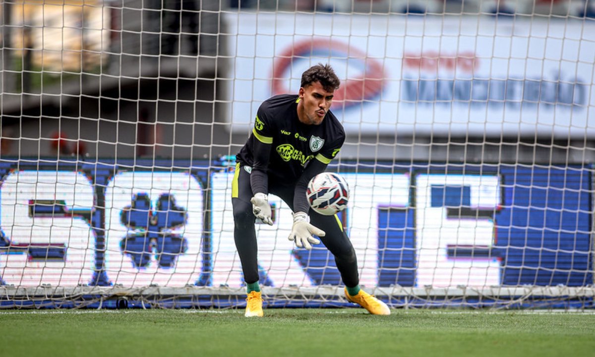 Matheus Mendes, goleiro do América (foto: Mourão Panda/América)