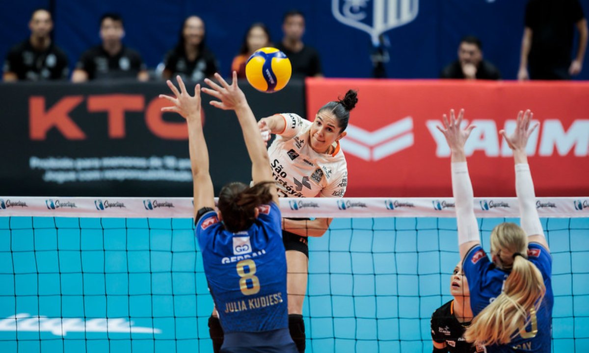 Osasco e Minas pela semifinal da Superliga Feminina de Vôlei (foto: Hedgard Moraes/Minas Tênis Clube)