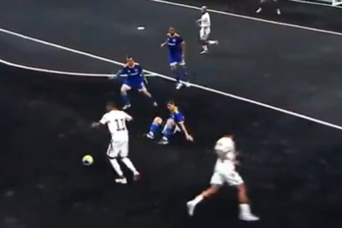 Lance do jogo entre Furia e G3X pela Kings League Brasil (foto: Reprodução)